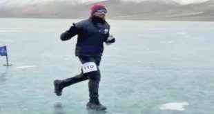 -15 डिग्री में बर्फ की झील पर दौड़ा सॉफ्टवेयर इंजीनियर: गिनीज वर्ल्ड ऑफ़ रिकॉर्ड में किया नाम दर्ज